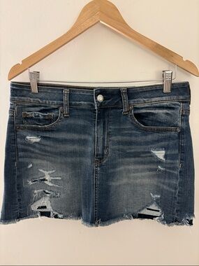 NWT American Eagle Outfitters Distressed Dark Super StretchDenim Mini Skirt SZ 8